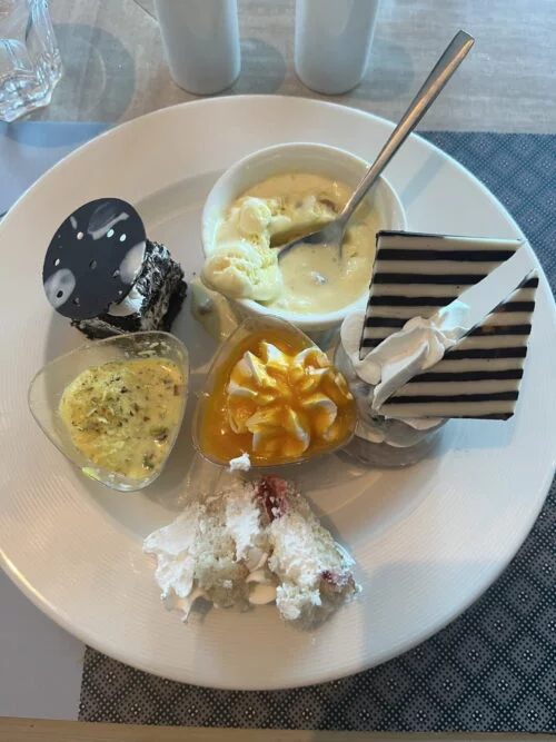 Desserts - Cascade, Radisson